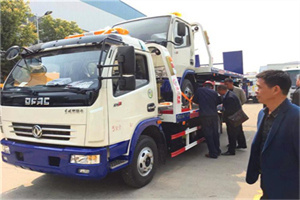 溪湖汽车道路救援拖车价格